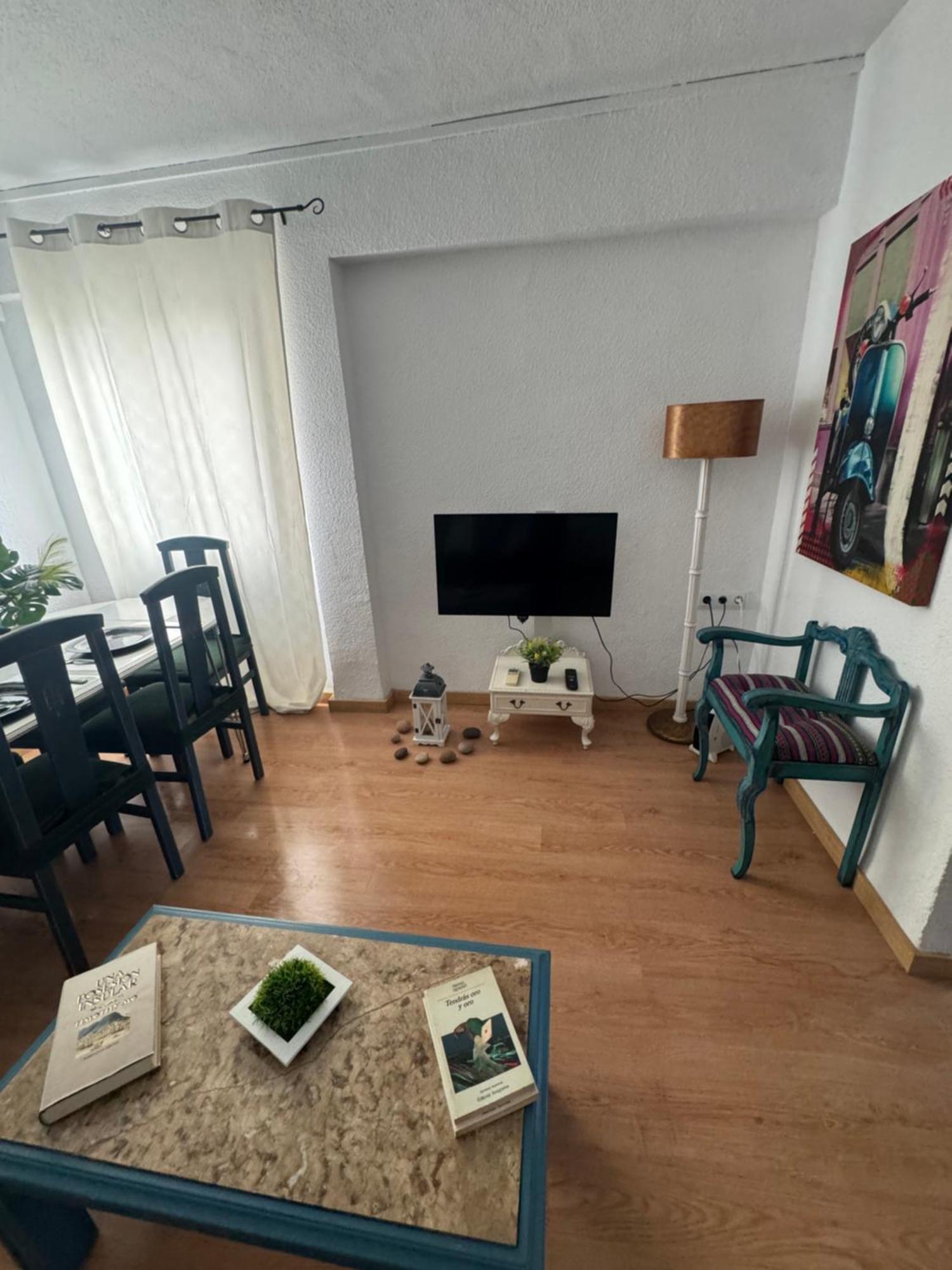 Apartamento Grao: Youthful Summer Retreat on Spain's Best Beach Gandia Exterior photo